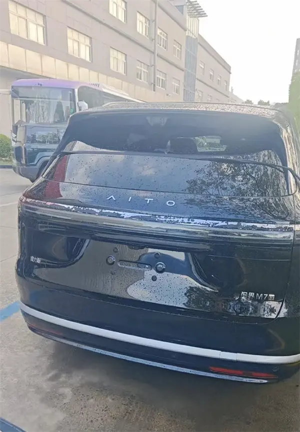 真稳了！全新问界M7实车曝光：全面革新、终于有纯电了