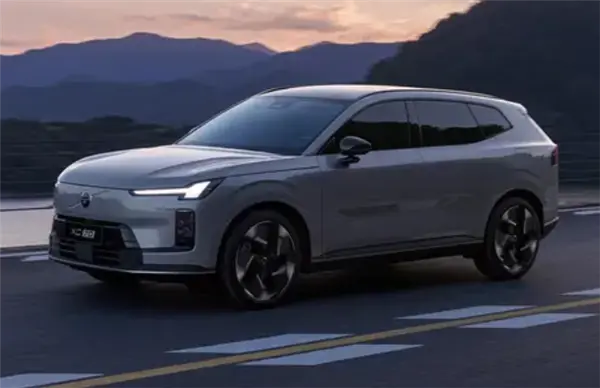 全新中型插混SUV！沃尔沃XC70官图首发：8月开启预售